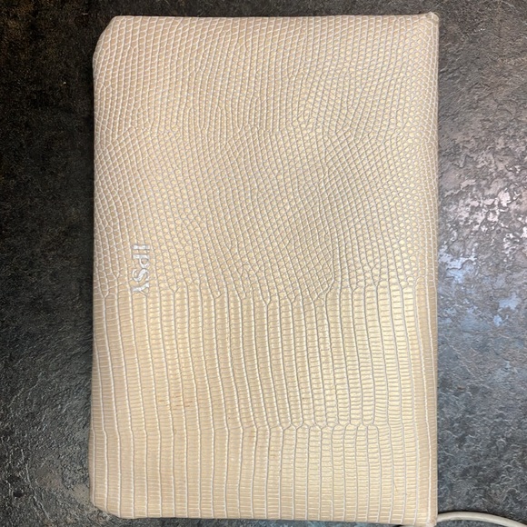 I SPY COSMETICS BAG - Picture 2 of 4